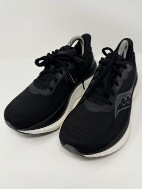 Saucony woMen's Triumph 23 Black Running Shoes Sz. 7.5